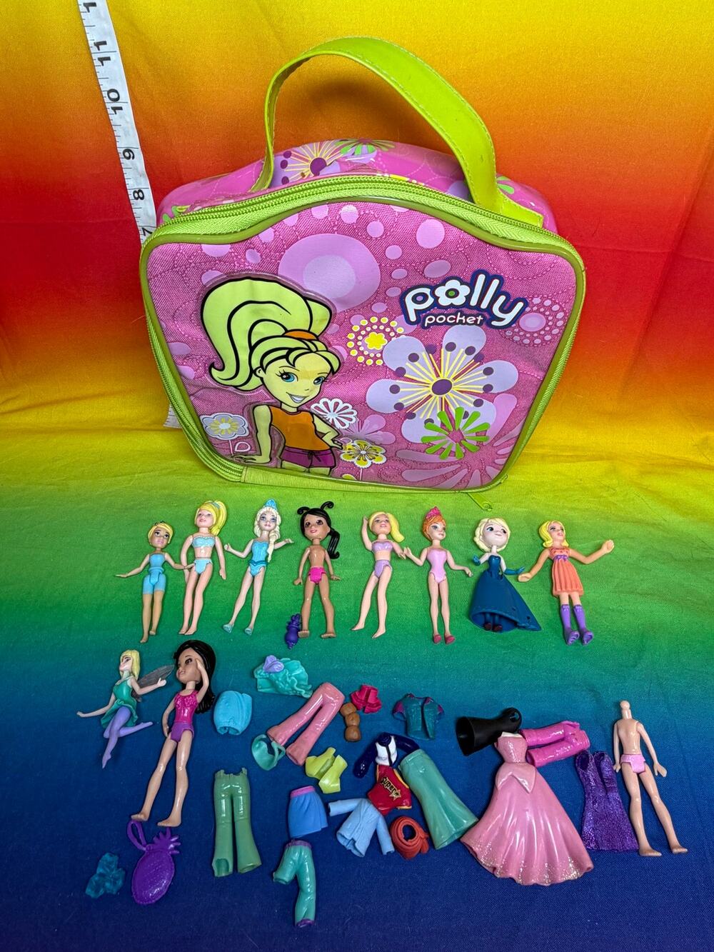 Polly Pocket Dolls w/ Case & Accessories
Some Disney Princess